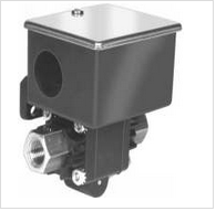 UEC24014M262/U реле давления